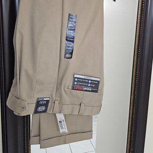 ROUNDTREE & YORKE TRAVEL SMART CLASSIC FIT 32X32